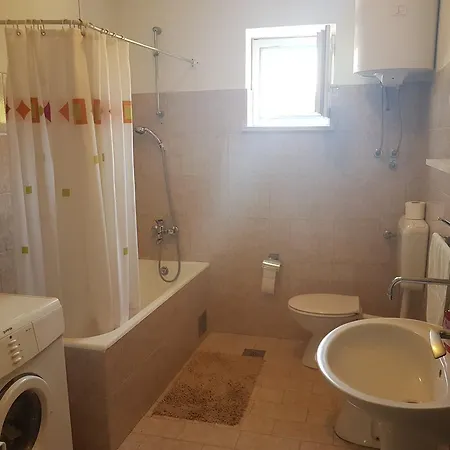 Vrbovica 12057c